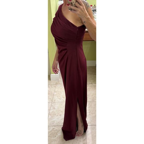 David’s Bridal formal dress one shoulder column side slit NWT Cabernet 10 - Picture 5 of 7